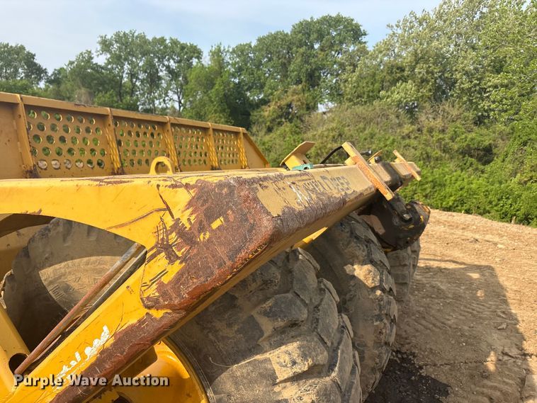 image for item DT0151 John Deere 1812C scraper