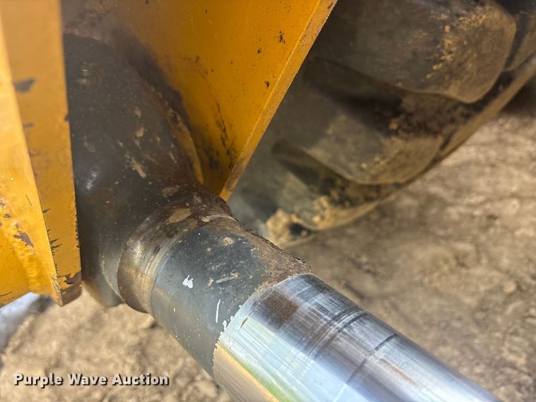 image for item DT0151 John Deere 1812C scraper