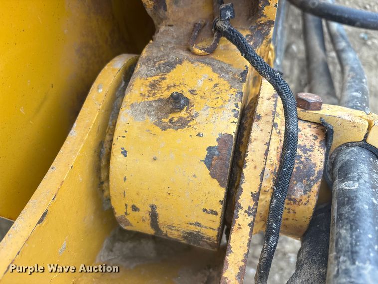 image for item DT0151 John Deere 1812C scraper