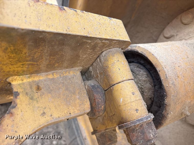 image for item DT0151 John Deere 1812C scraper