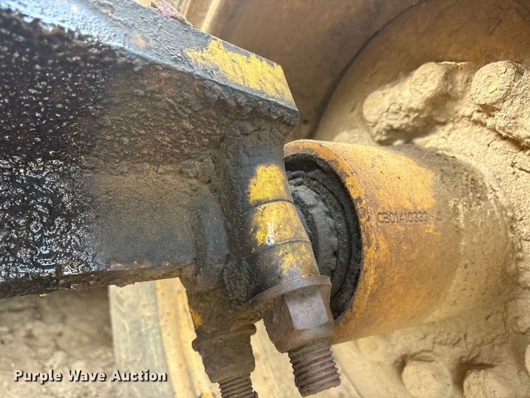 image for item DT0151 John Deere 1812C scraper