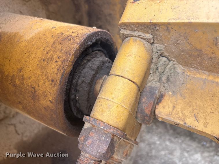 image for item DT0151 John Deere 1812C scraper