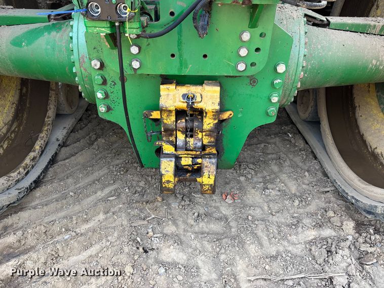 image for item DT0152 2014 John Deere 9570RT tractor