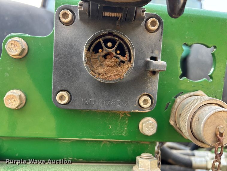 image for item DT0152 2014 John Deere 9570RT tractor