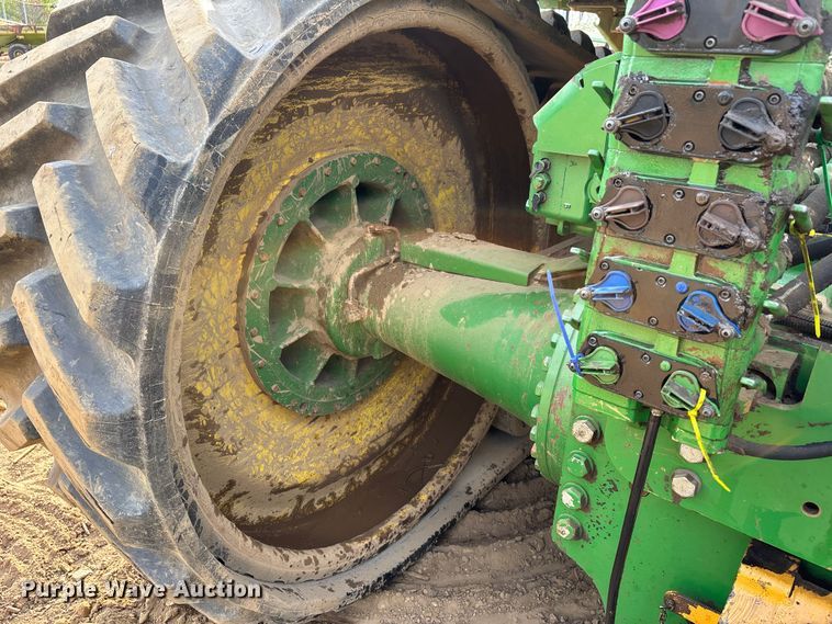 image for item DT0152 2014 John Deere 9570RT tractor