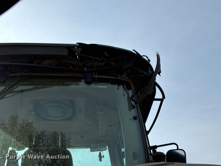 image for item DT0152 2014 John Deere 9570RT tractor