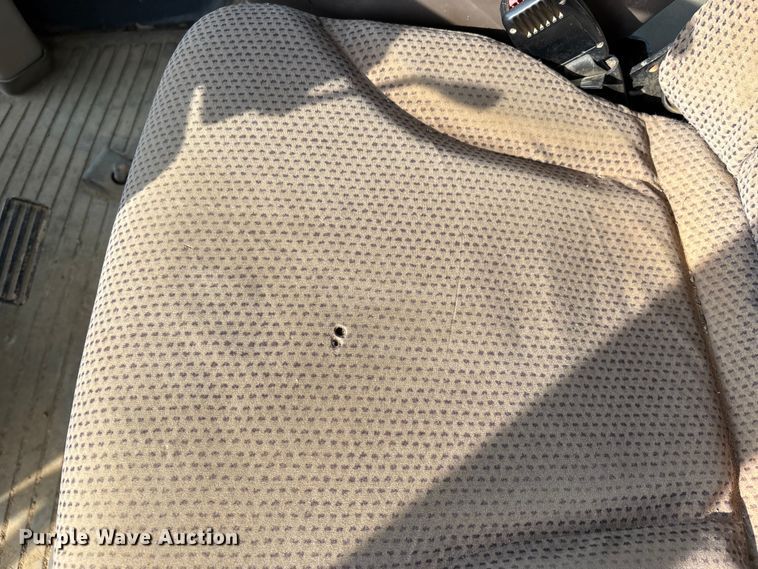 image for item DT0152 2014 John Deere 9570RT tractor