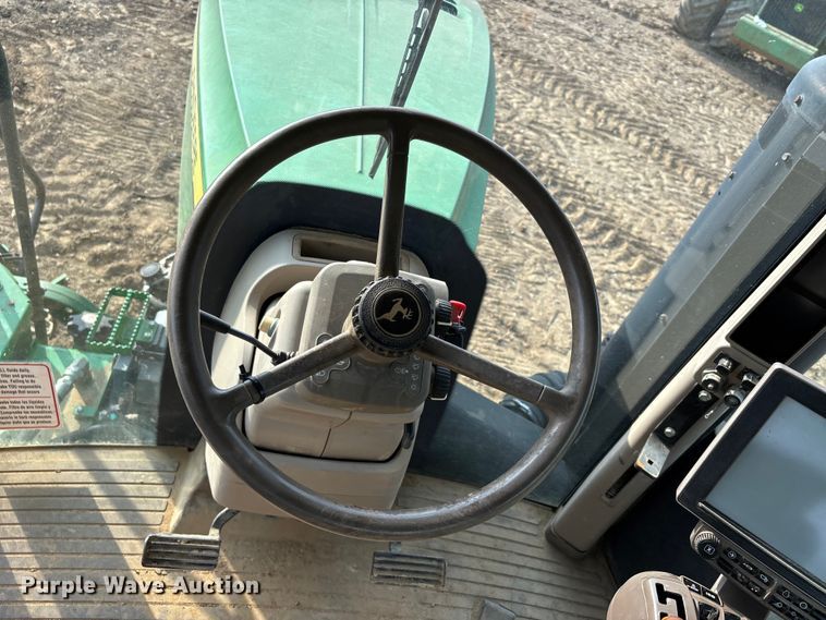 image for item DT0152 2014 John Deere 9570RT tractor