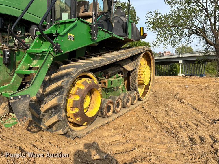 image for item DT0152 2014 John Deere 9570RT tractor