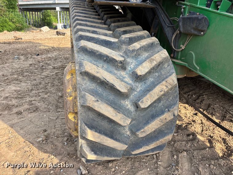 image for item DT0152 2014 John Deere 9570RT tractor