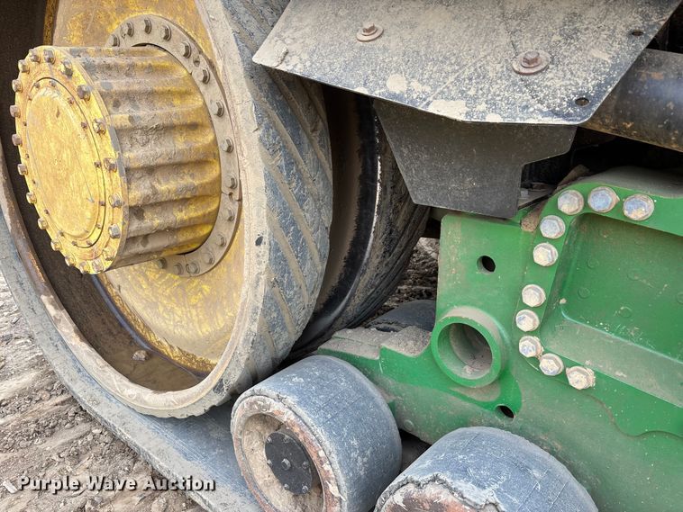 image for item DT0152 2014 John Deere 9570RT tractor