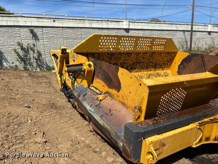 image for item DT0153 John Deere 1812C scraper