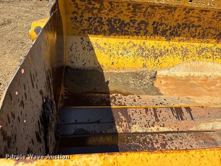 image for item DT0153 John Deere 1812C scraper