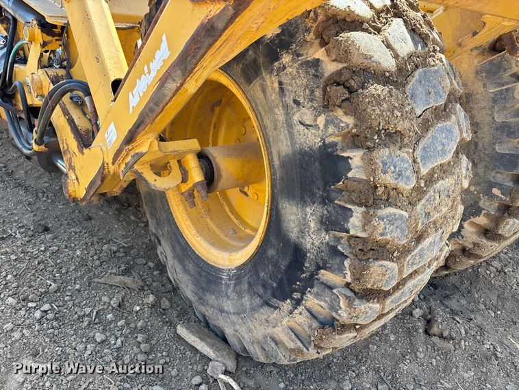 image for item DT0153 John Deere 1812C scraper