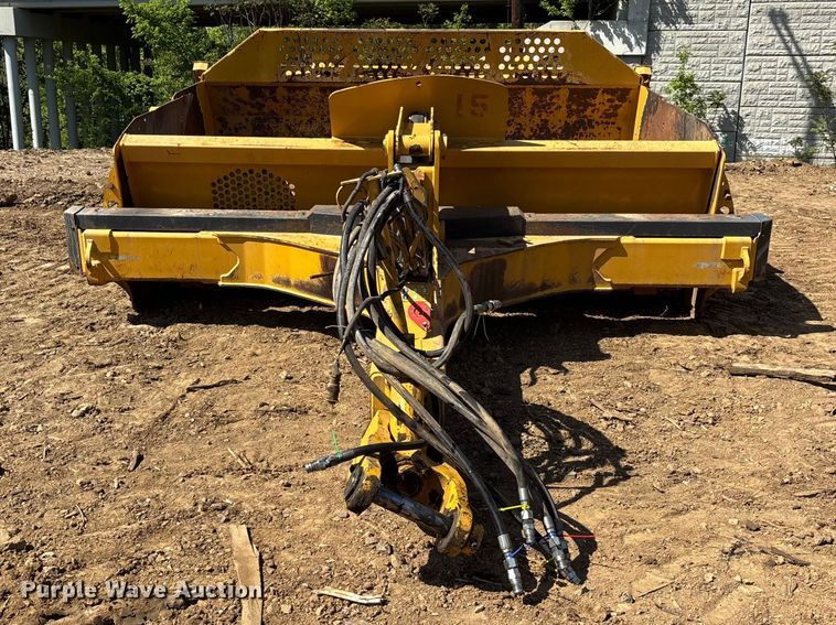 image for item DT0154 John Deere 1812C scraper