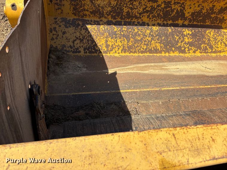 image for item DT0154 John Deere 1812C scraper