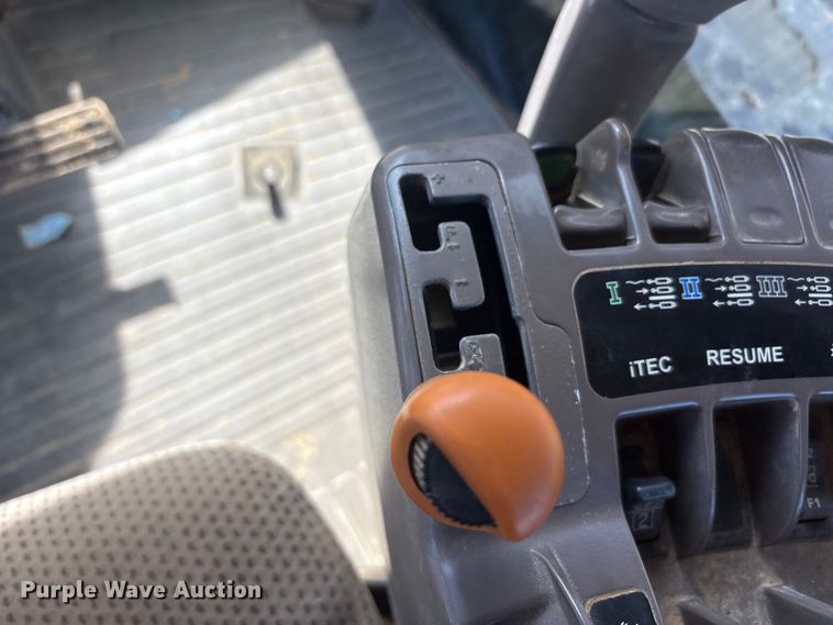 image for item DT0155 2012 John Deere 9510R 4WD tractor