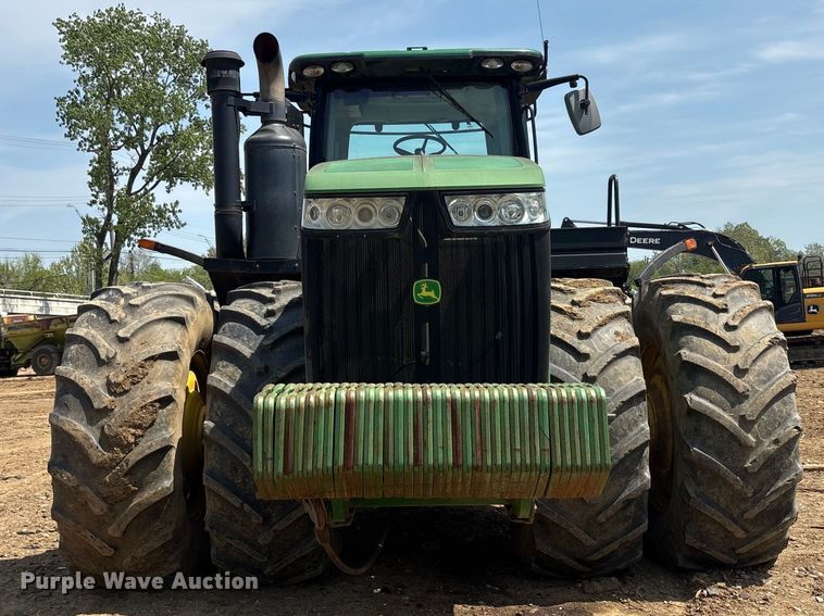 image for item DT0156 2014 John Deere 9510R Scraper Special  4WD tractor