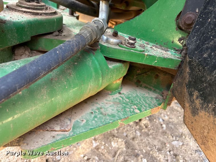 image for item DT0156 2014 John Deere 9510R Scraper Special  4WD tractor