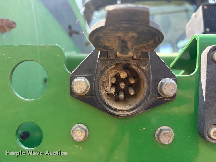 image for item DT0156 2014 John Deere 9510R Scraper Special  4WD tractor