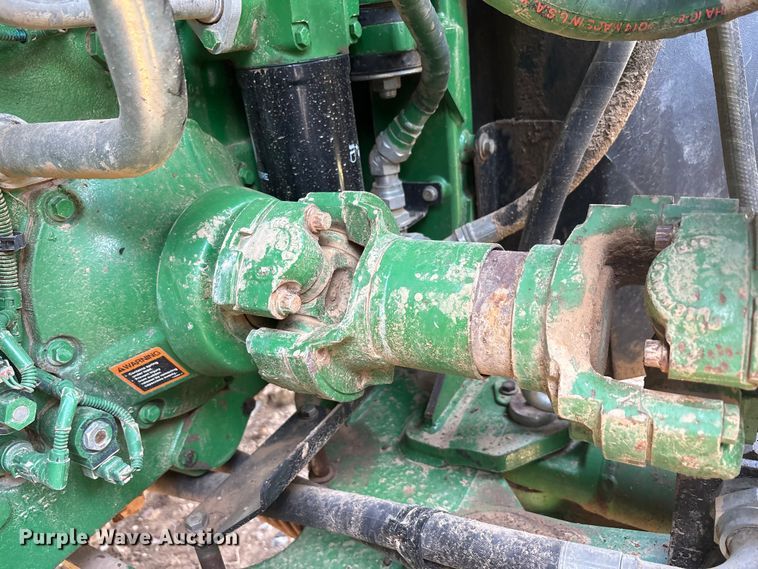 image for item DT0156 2014 John Deere 9510R Scraper Special  4WD tractor