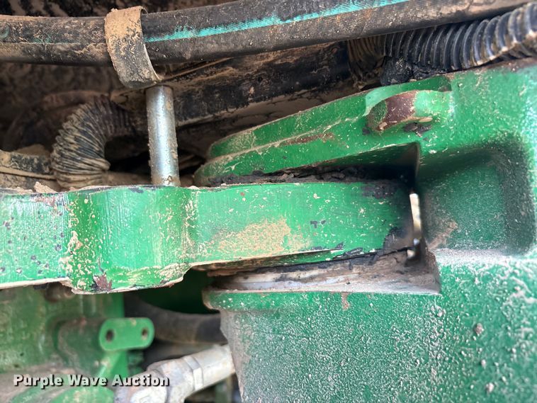 image for item DT0156 2014 John Deere 9510R Scraper Special  4WD tractor
