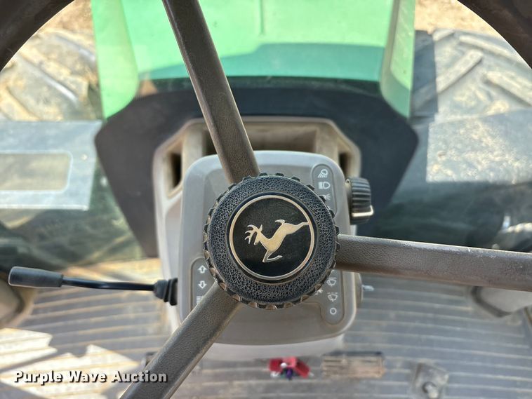 image for item DT0156 2014 John Deere 9510R Scraper Special  4WD tractor
