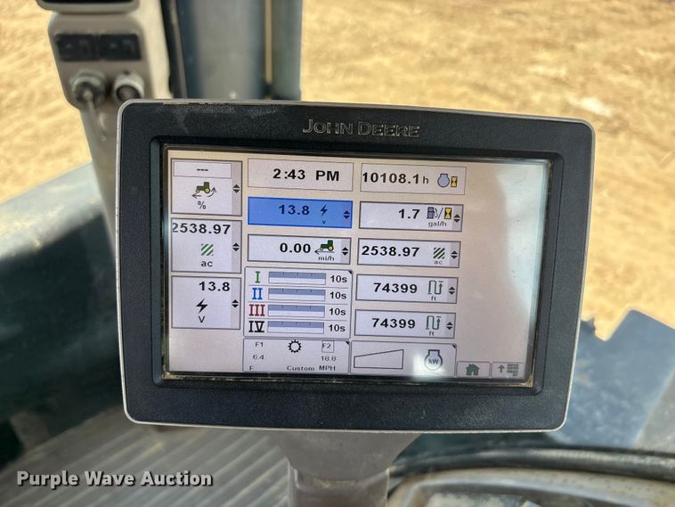 image for item DT0156 2014 John Deere 9510R Scraper Special  4WD tractor