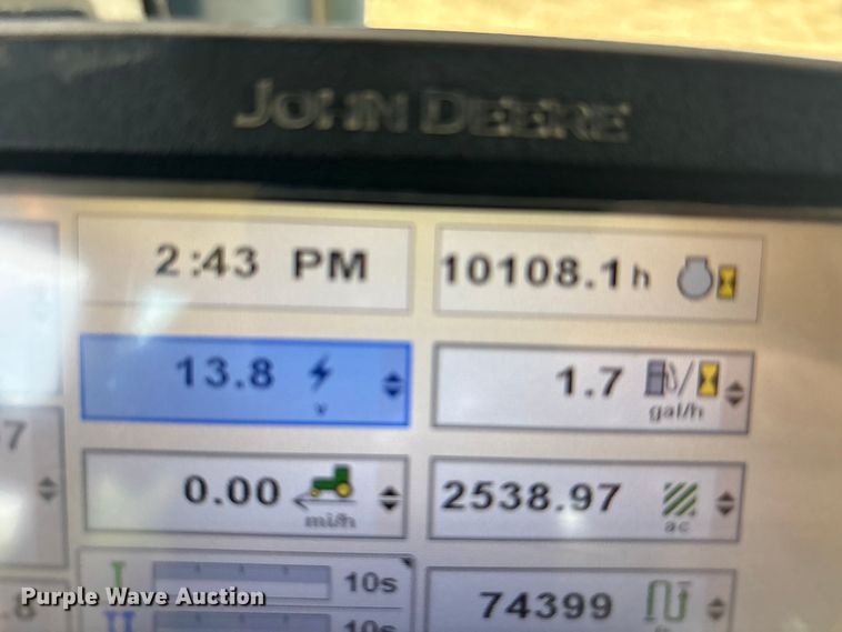 image for item DT0156 2014 John Deere 9510R Scraper Special  4WD tractor