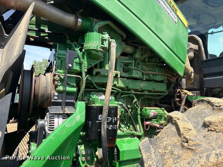 image for item DT0156 2014 John Deere 9510R Scraper Special  4WD tractor