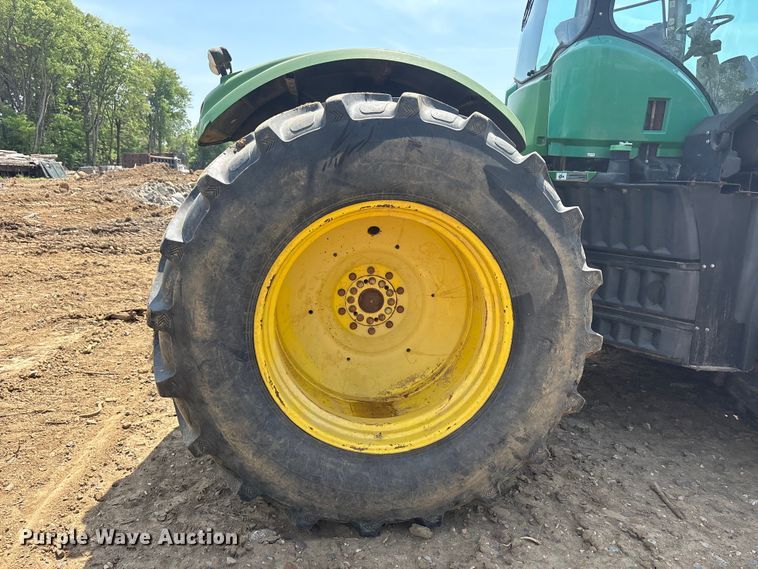 image for item DT0156 2014 John Deere 9510R Scraper Special  4WD tractor
