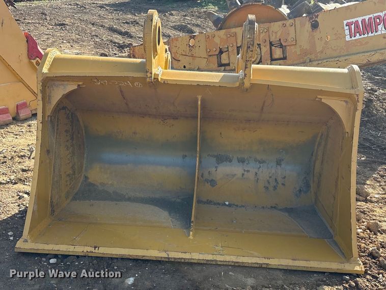 image for item DT0157 Ceran CAT345 excavator bucket