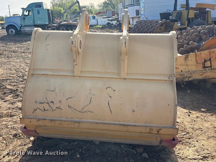image for item DT0158 2021 Agrotk Cat345D-72 excavator bucket
