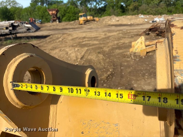 image for item DT0158 2021 Agrotk Cat345D-72 excavator bucket