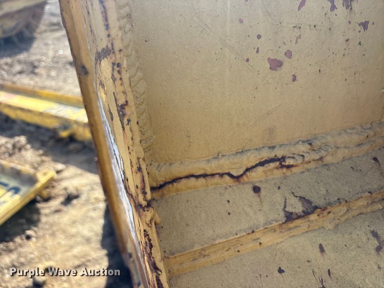 image for item DT0159 Excavator bucket