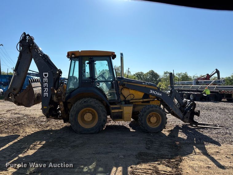 image for item DT0165 2013 John Deere 310SK backhoe