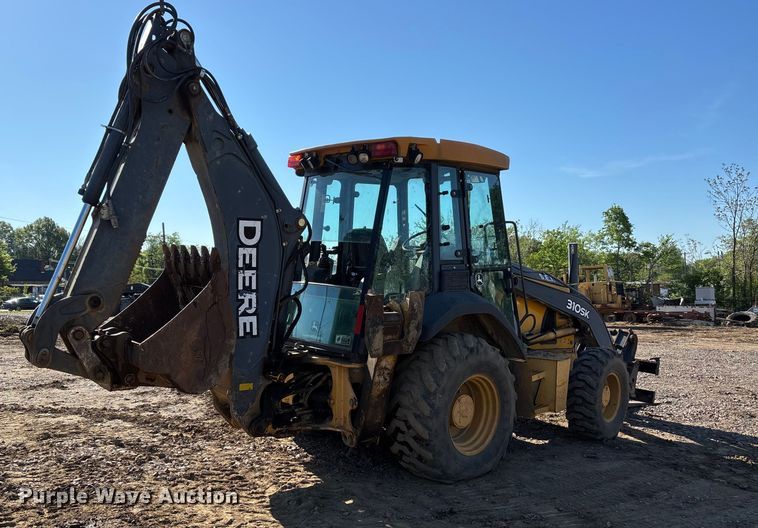 image for item DT0165 2013 John Deere 310SK backhoe