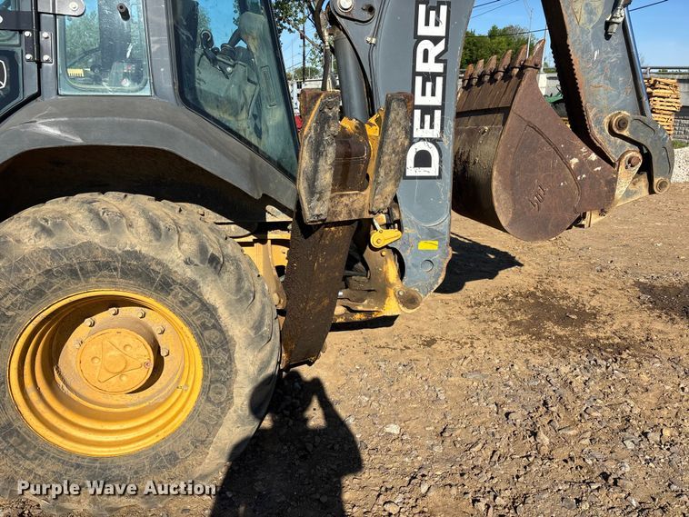 image for item DT0165 2013 John Deere 310SK backhoe