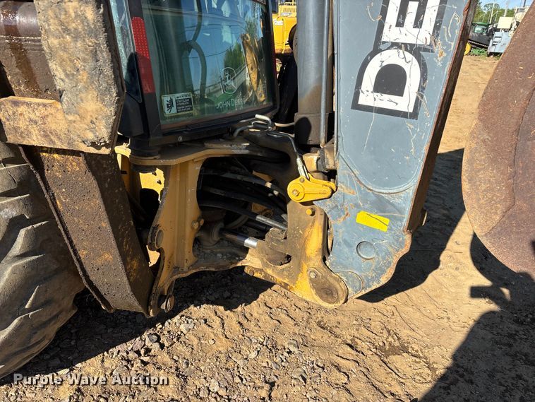 image for item DT0165 2013 John Deere 310SK backhoe