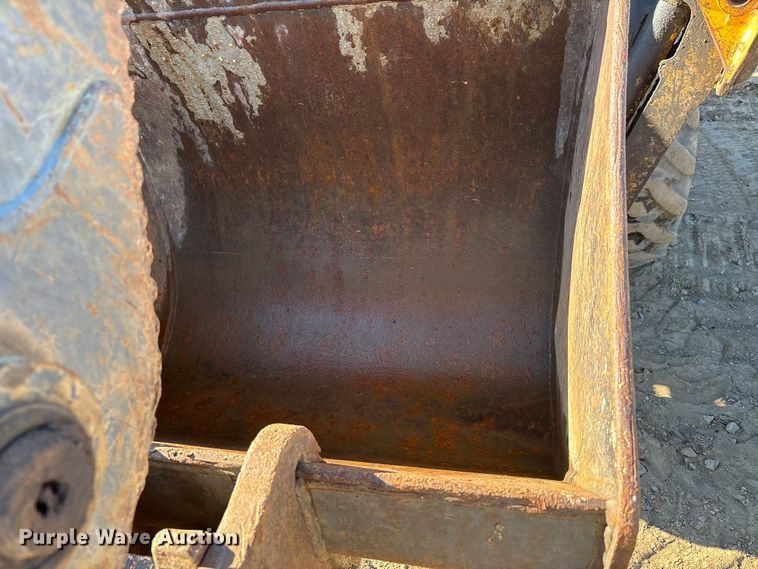 image for item DT0165 2013 John Deere 310SK backhoe