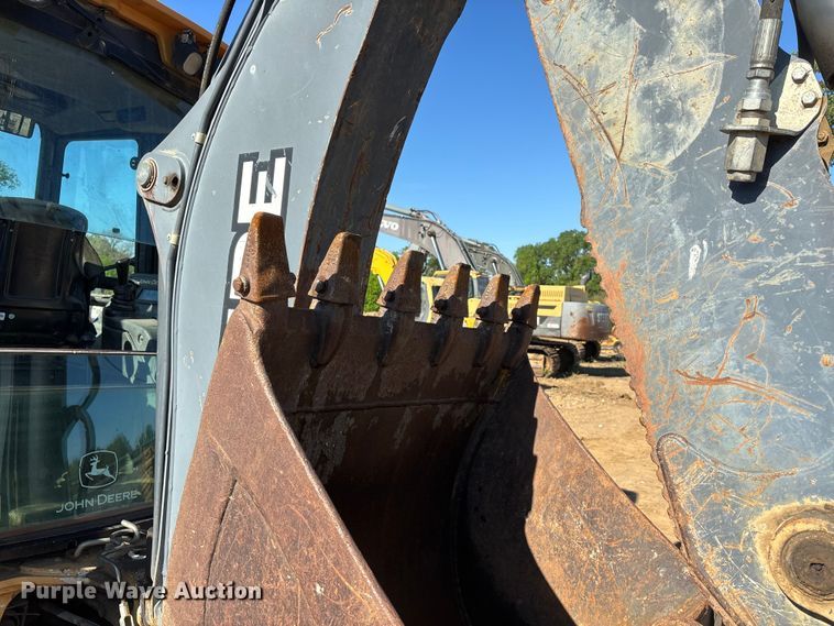 image for item DT0165 2013 John Deere 310SK backhoe