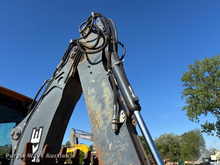 image for item DT0165 2013 John Deere 310SK backhoe