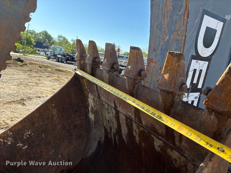 image for item DT0165 2013 John Deere 310SK backhoe