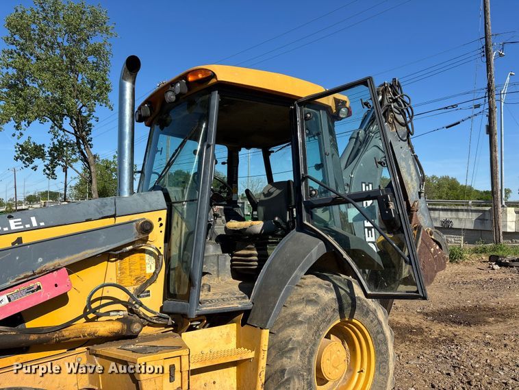 image for item DT0165 2013 John Deere 310SK backhoe