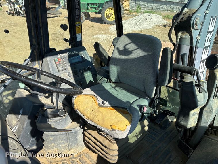 image for item DT0165 2013 John Deere 310SK backhoe