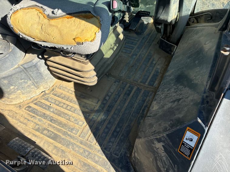 image for item DT0165 2013 John Deere 310SK backhoe