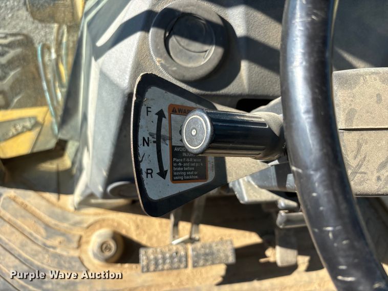 image for item DT0165 2013 John Deere 310SK backhoe