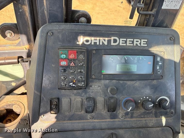 image for item DT0165 2013 John Deere 310SK backhoe