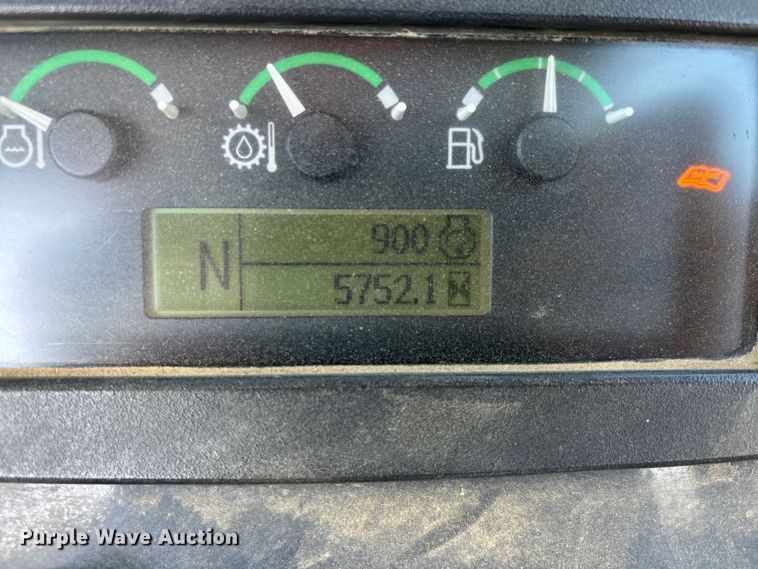 image for item DT0165 2013 John Deere 310SK backhoe