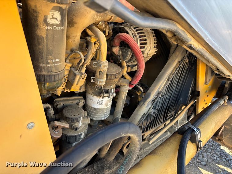 image for item DT0165 2013 John Deere 310SK backhoe